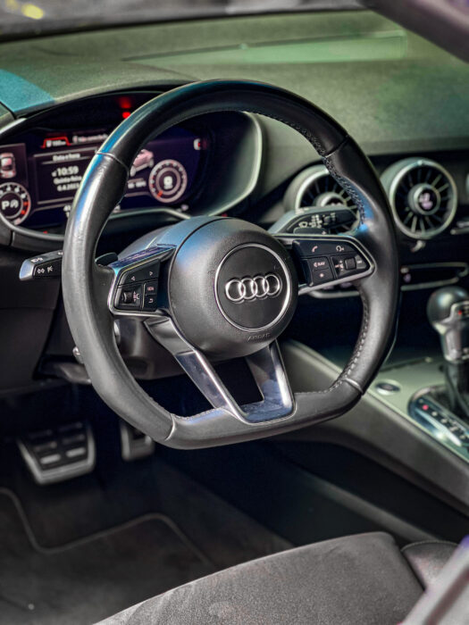 AUDI TT 2015 completo