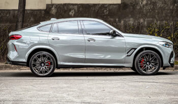 BMW X6 M Competition Jahre 2023 completo