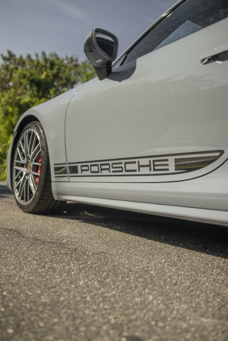 PORSCHE 911 2023 completo