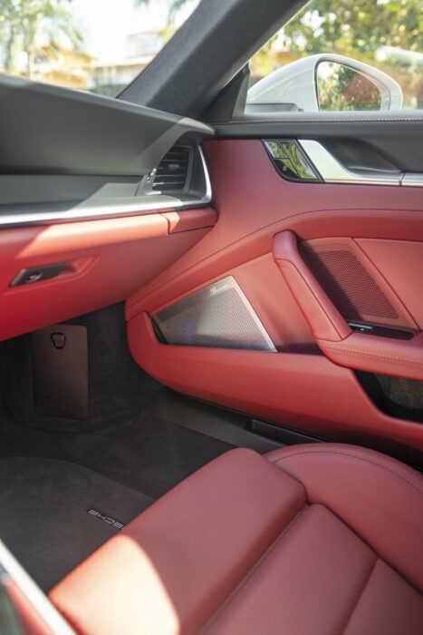 PORSCHE 911 2023 completo