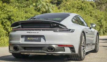 PORSCHE 911 2023 completo