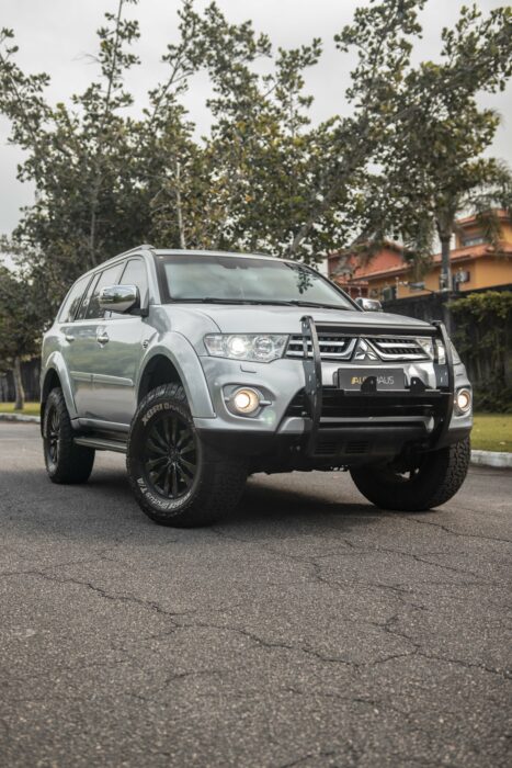 MITSUBISHI PAJERO DAKAR 2015 completo