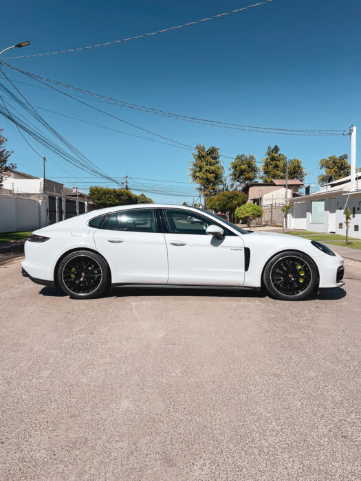 PORSCHE PANAMERA 4 2021 completo