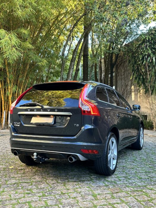 VOLVO XC60 2015 completo