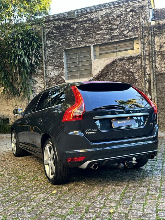 VOLVO XC60 2015 completo