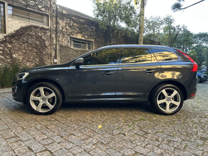 VOLVO XC60 2015 completo