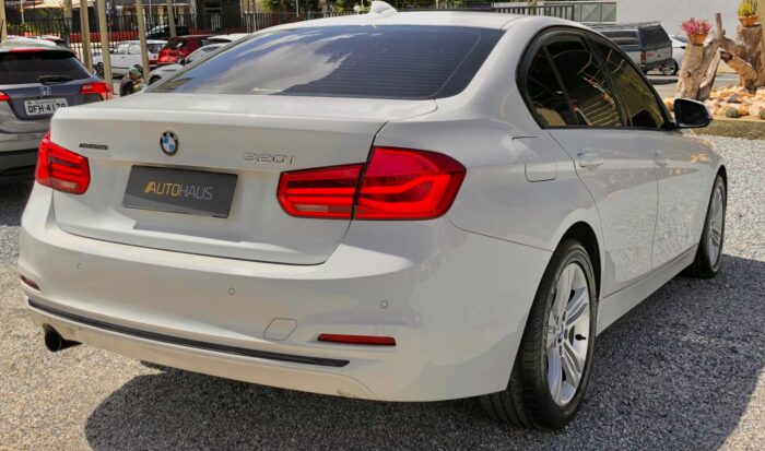 BMW 320 i 2016 completo