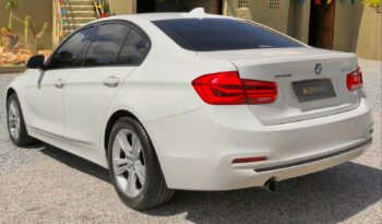 BMW 320 i 2016 completo