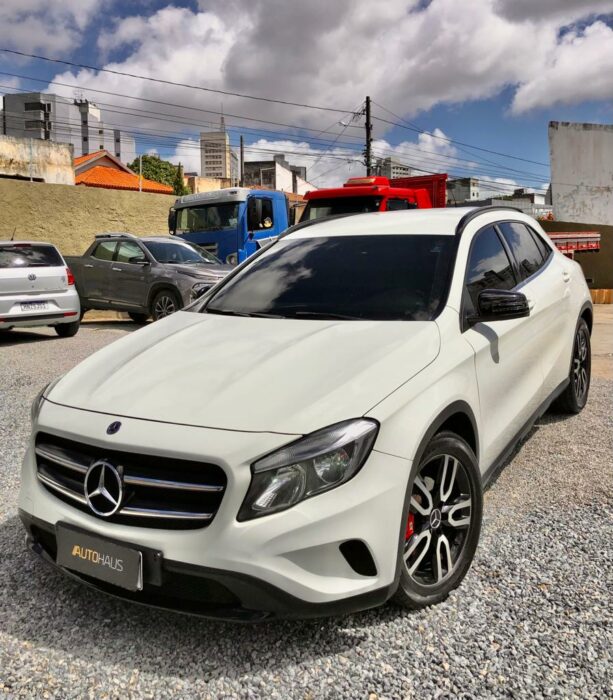 MERCEDES-BENZ GLA200 2015 completo