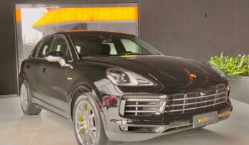 PORSCHE CAYENNE 2020 completo