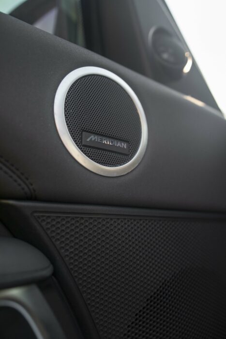 LAND ROVER DISCOVERY 2020 completo