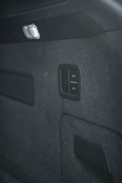 PORSCHE CAYENNE 2020 completo