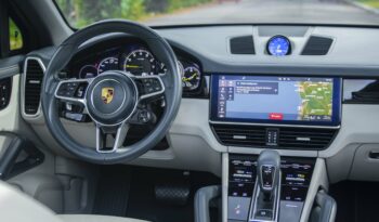 PORSCHE CAYENNE 2020 completo