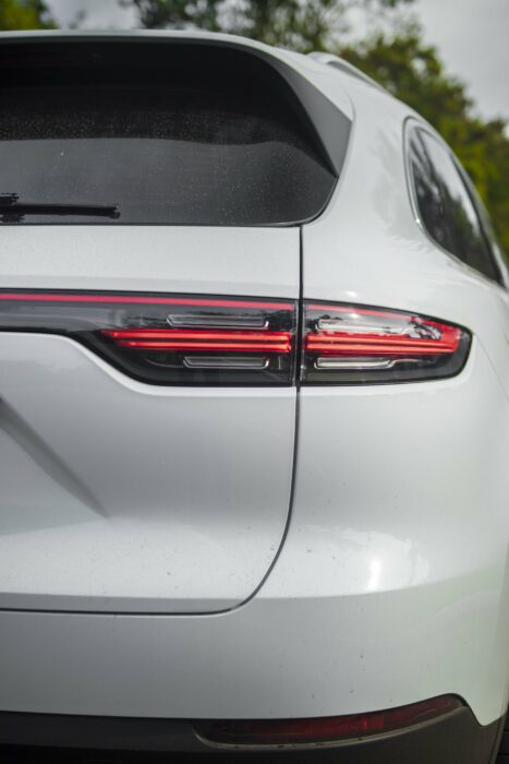 PORSCHE CAYENNE 2020 completo