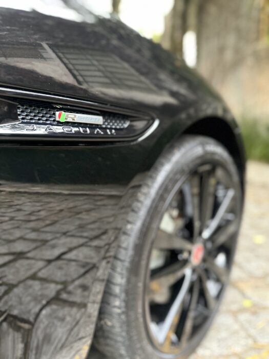 JAGUAR XE 2017 completo