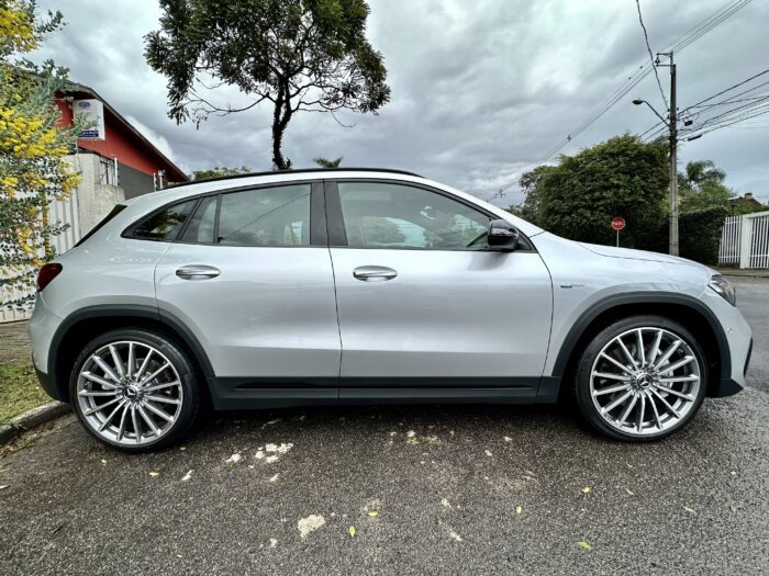 MERCEDES-BENZ GLA 35 AMG 2022 completo