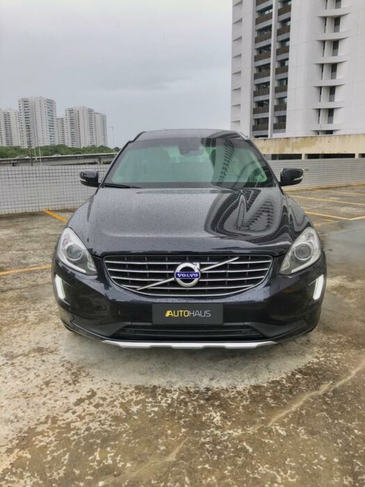 VOLVO XC60 2017 completo