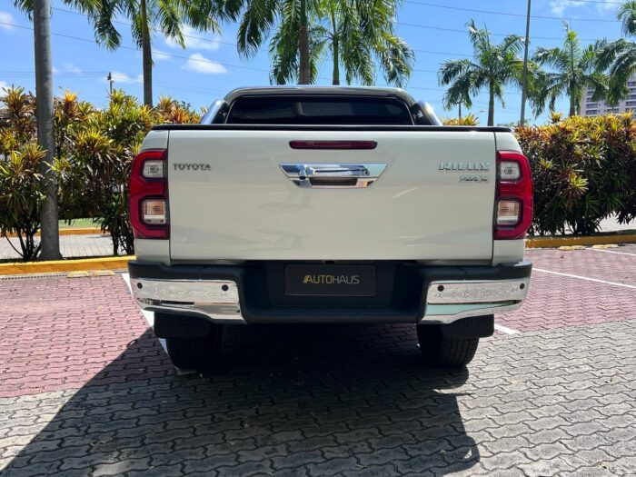 TOYOTA HILUX 2021 completo