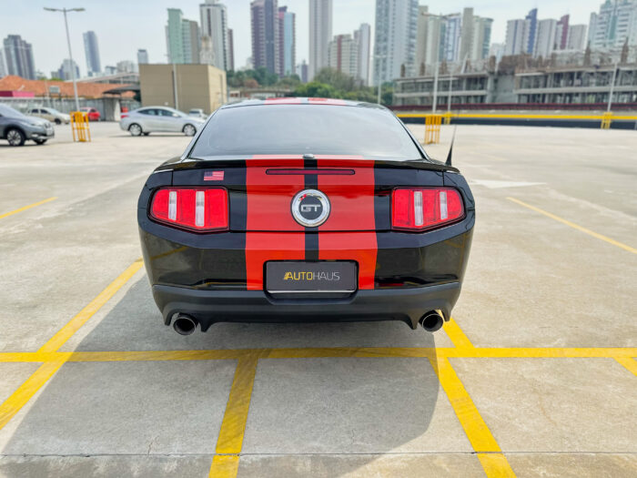 FORD Mustang 2011 completo