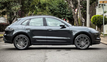 PORSCHE MACAN 2023 completo