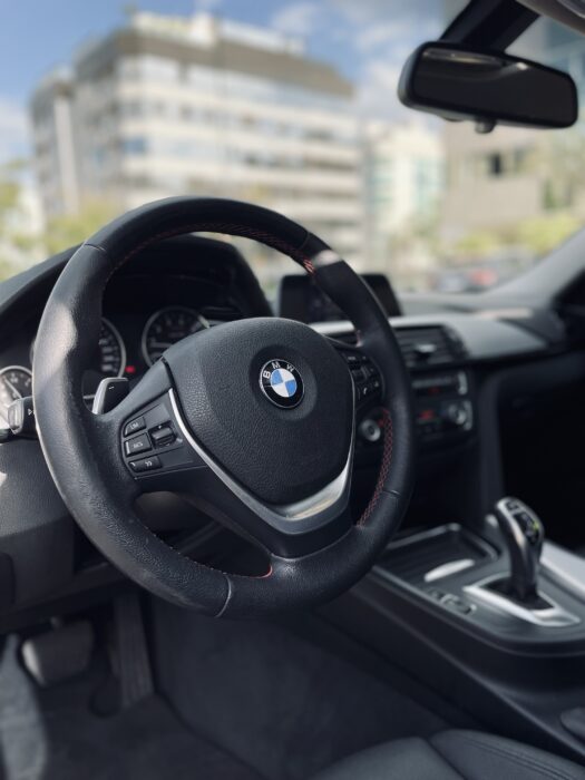 BMW 328i 2015 completo