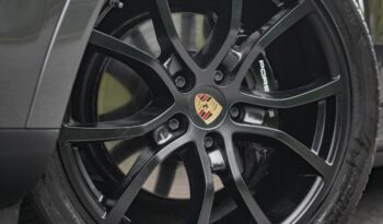 PORSCHE CAYENNE 2021 completo