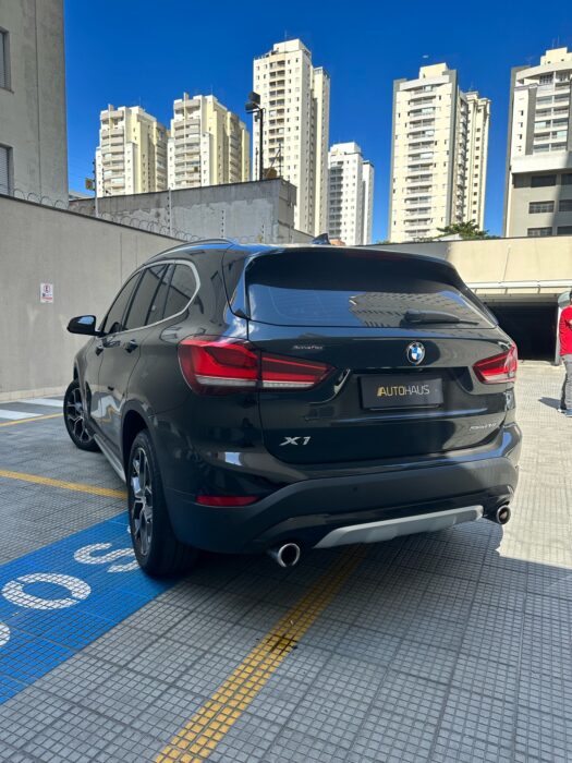 BMW X1 2021 completo