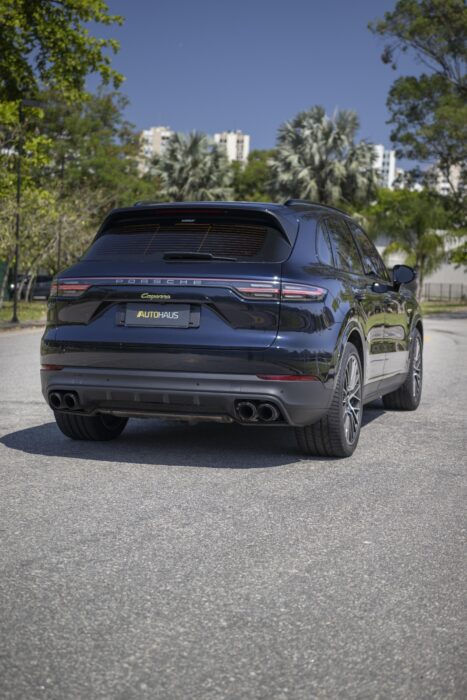 PORSCHE CAYENNE 2023 completo