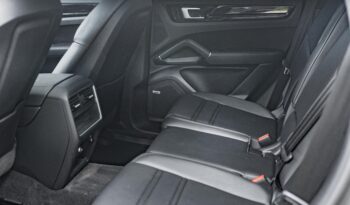PORSCHE CAYENNE 2021 completo
