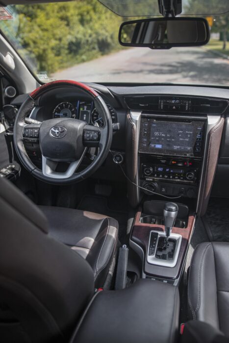 TOYOTA HILUX SW4 2019 completo