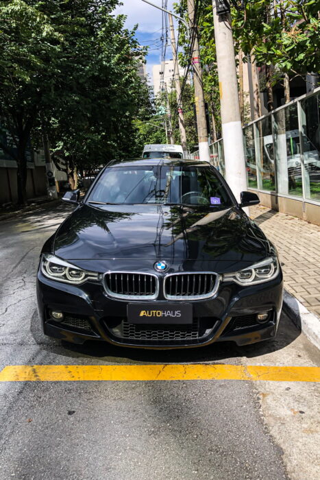BMW 328i 2017 completo
