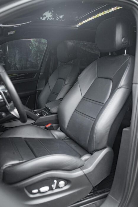 PORSCHE CAYENNE 2021 completo