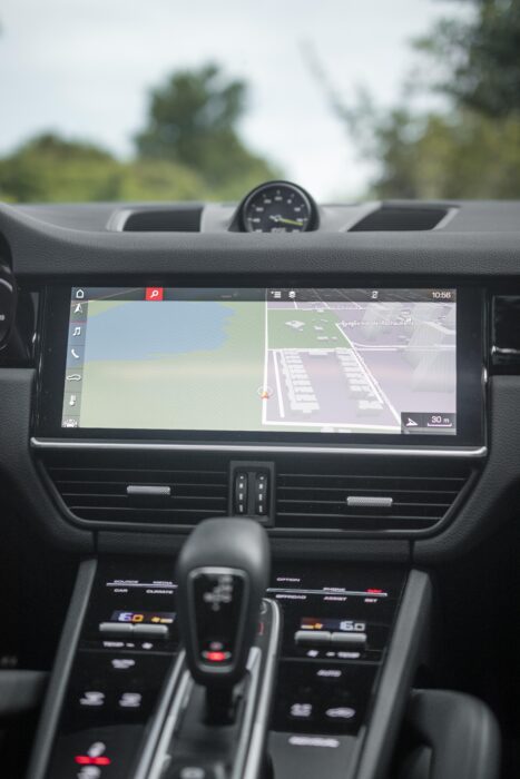 PORSCHE CAYENNE 2021 completo