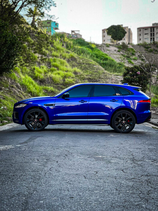 JAGUAR F-PACE 2017 completo