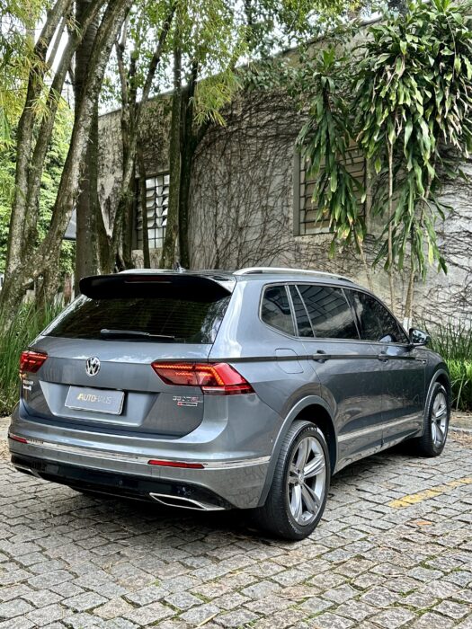 VOLKSWAGEN TIGUAN 2018 completo