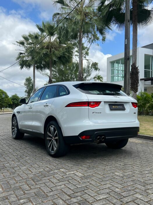 JAGUAR F-PACE 2017 completo