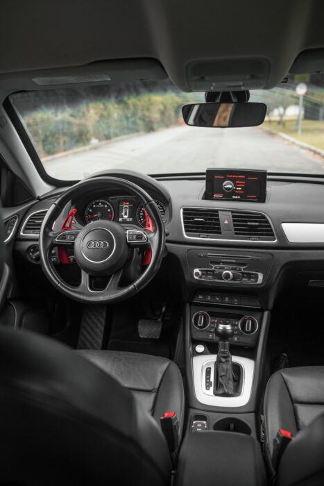 AUDI Q3 2018 completo