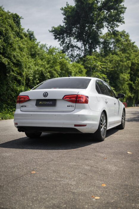 VOLKSWAGEN JETTA 2017 completo