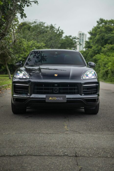 PORSCHE CAYENNE 2022 completo