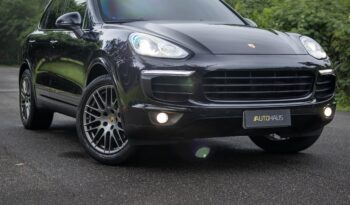 PORSCHE CAYENNE 2018 completo