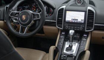 PORSCHE CAYENNE 2018 completo