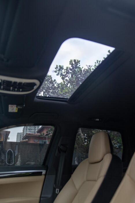 PORSCHE CAYENNE 2018 completo