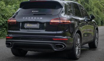 PORSCHE CAYENNE 2018 completo