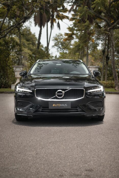 VOLVO V60 2020 completo