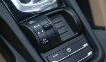 PORSCHE CAYENNE 2018 completo