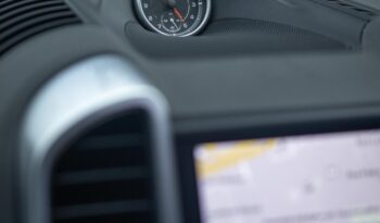 PORSCHE CAYENNE 2018 completo