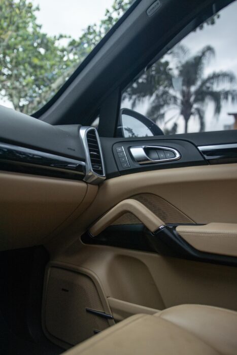 PORSCHE CAYENNE 2018 completo