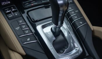 PORSCHE CAYENNE 2018 completo