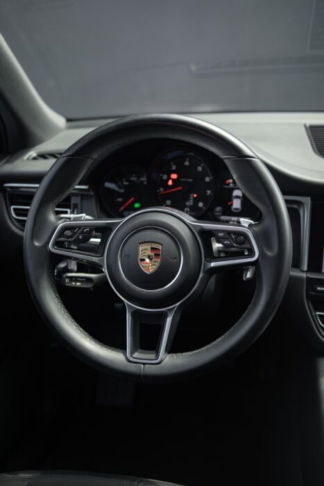 PORSCHE MACAN 2019 completo