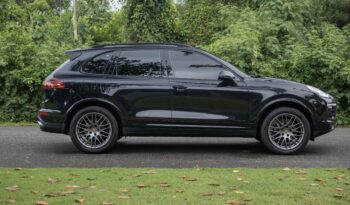 PORSCHE CAYENNE 2018 completo